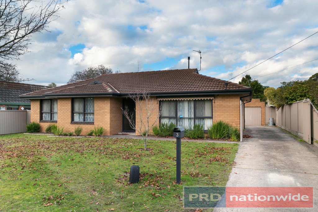 3 Semillon Grove MOUNT CLEAR 2