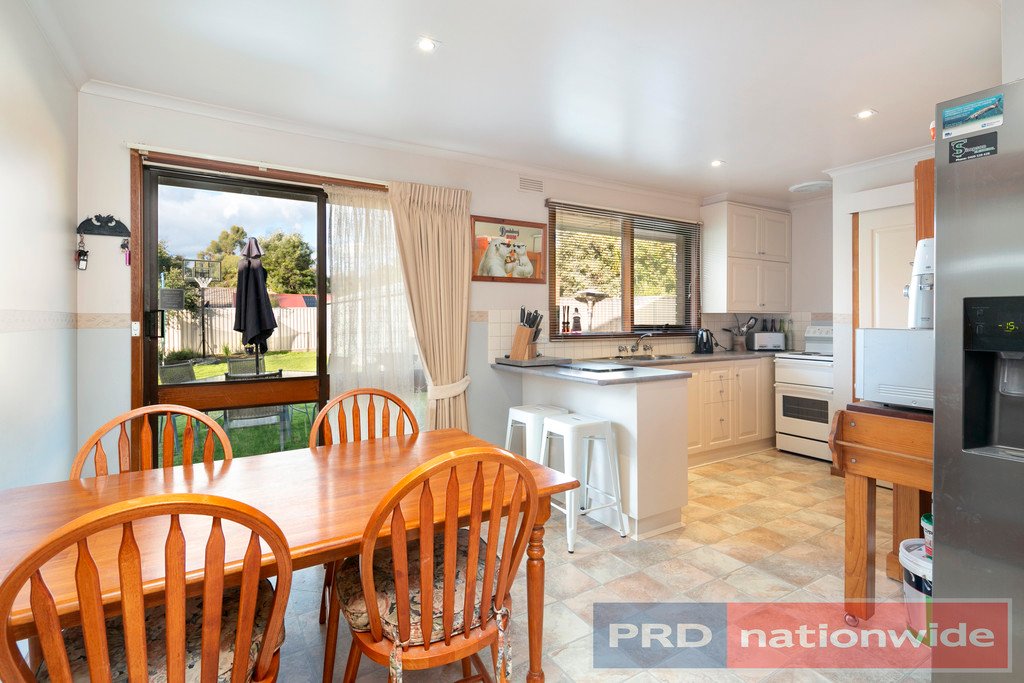 3 Semillon Grove MOUNT CLEAR 4