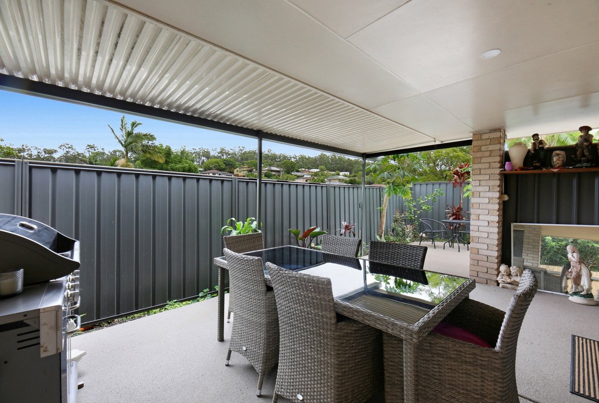 3 Sharscay Close BURLEIGH HEADS 10