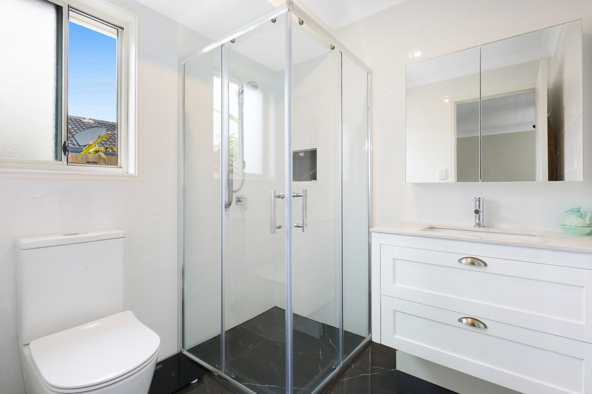 3 Sharscay Close BURLEIGH HEADS 14