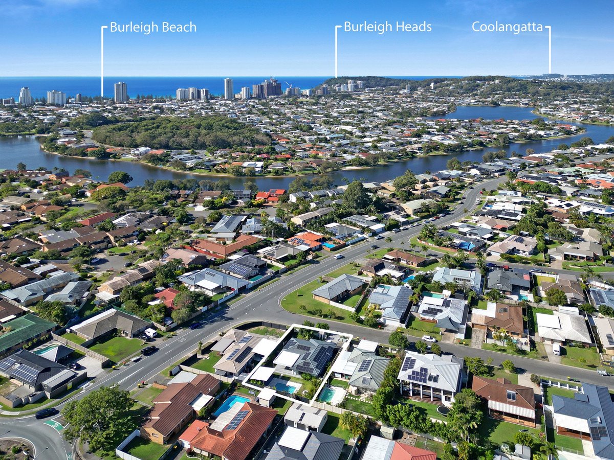 3 Shearwater Street Burleigh Waters 2