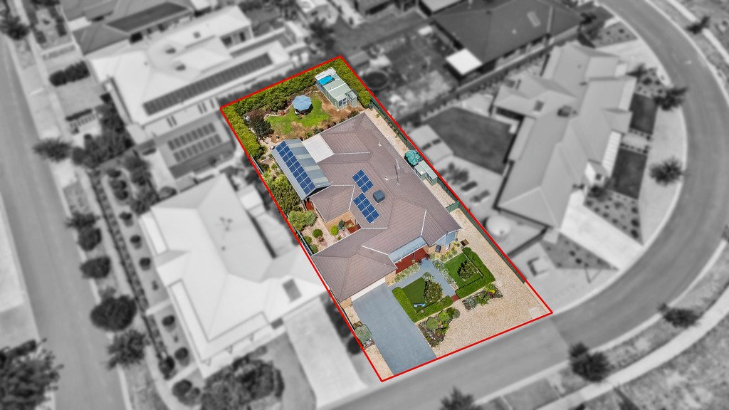 3 Shepherds Glen STRATHFIELDSAYE 14