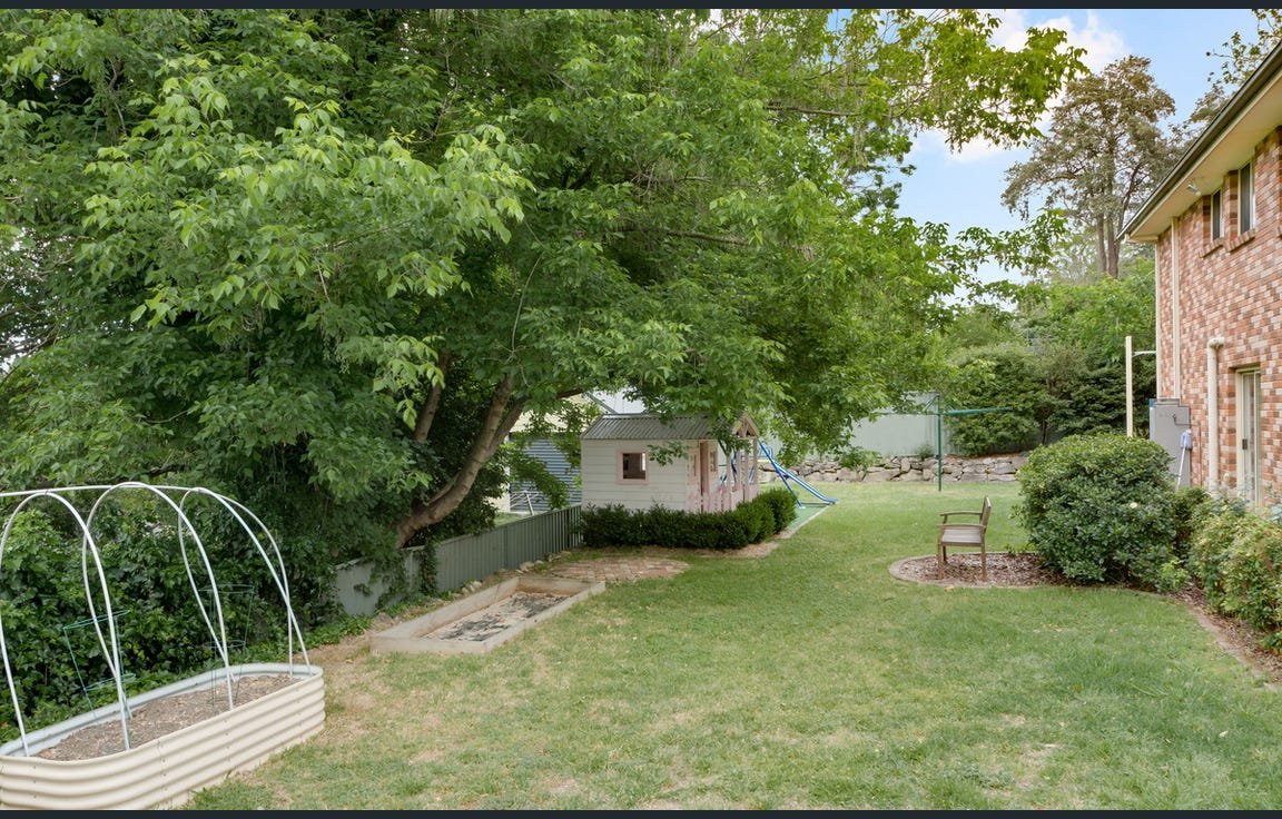 3 Short St  Springwood 12