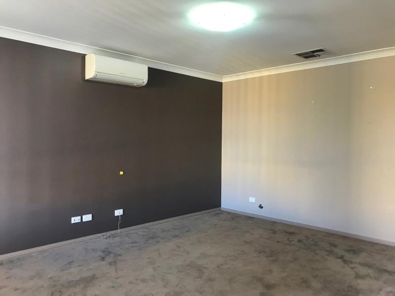 3 Sippel Close TAMWORTH 6