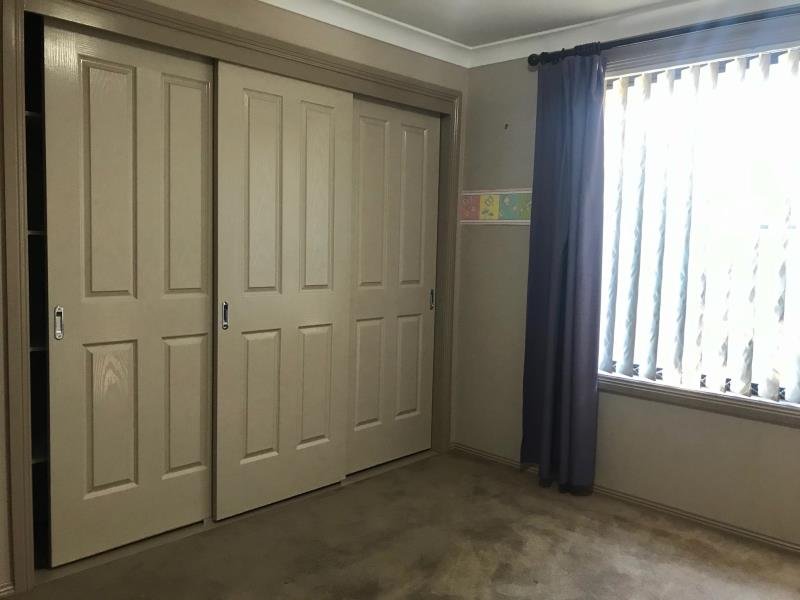 3 Sippel Close TAMWORTH 9