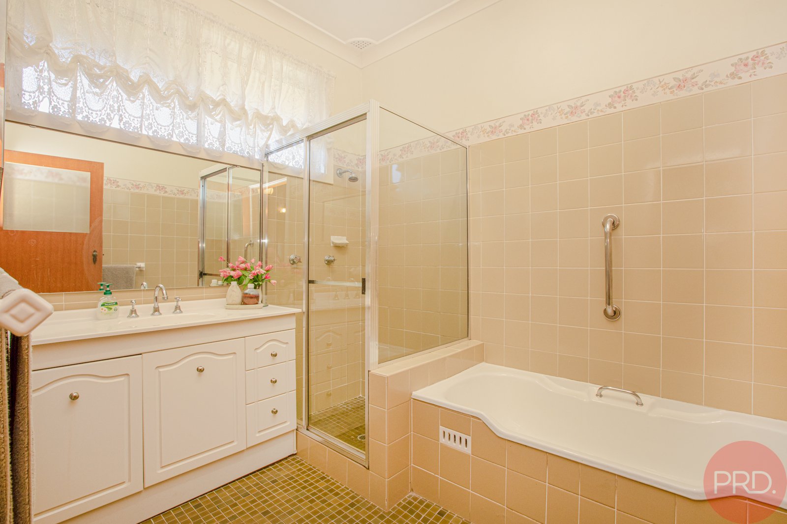 3 Somers Close METFORD 11