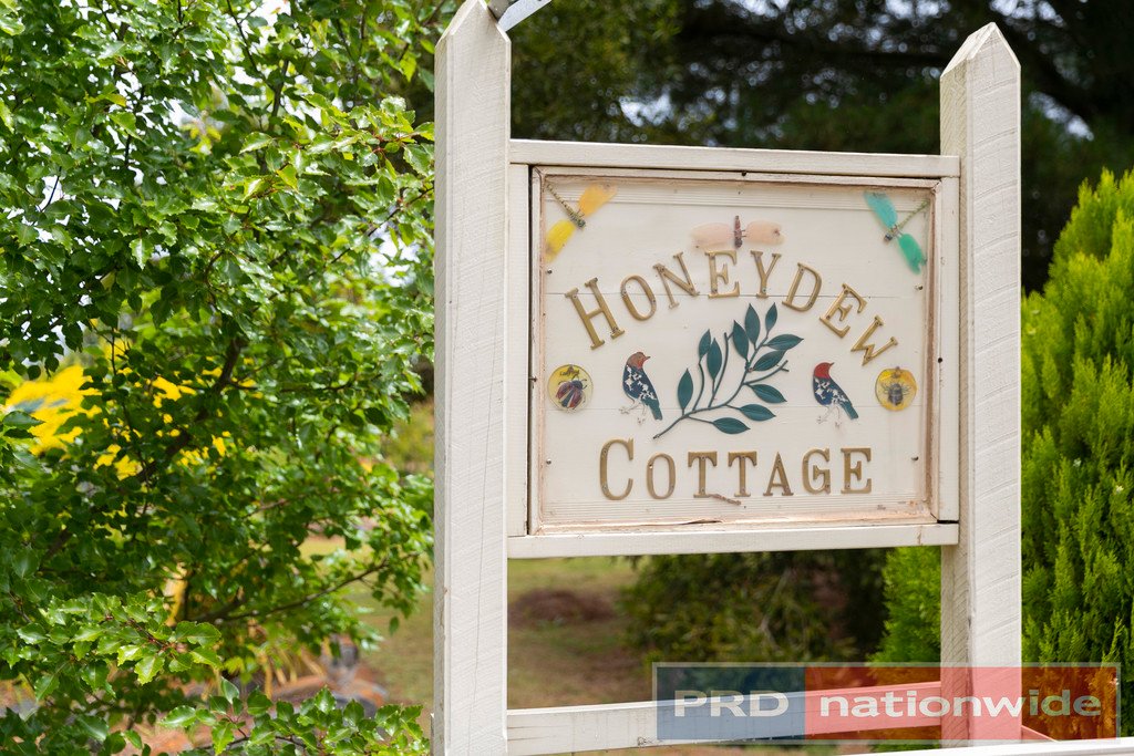 3 Springwood Close ENFIELD 2