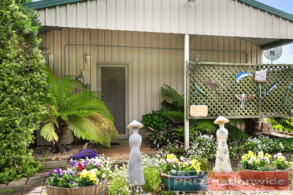 3 Springwood Close ENFIELD 10