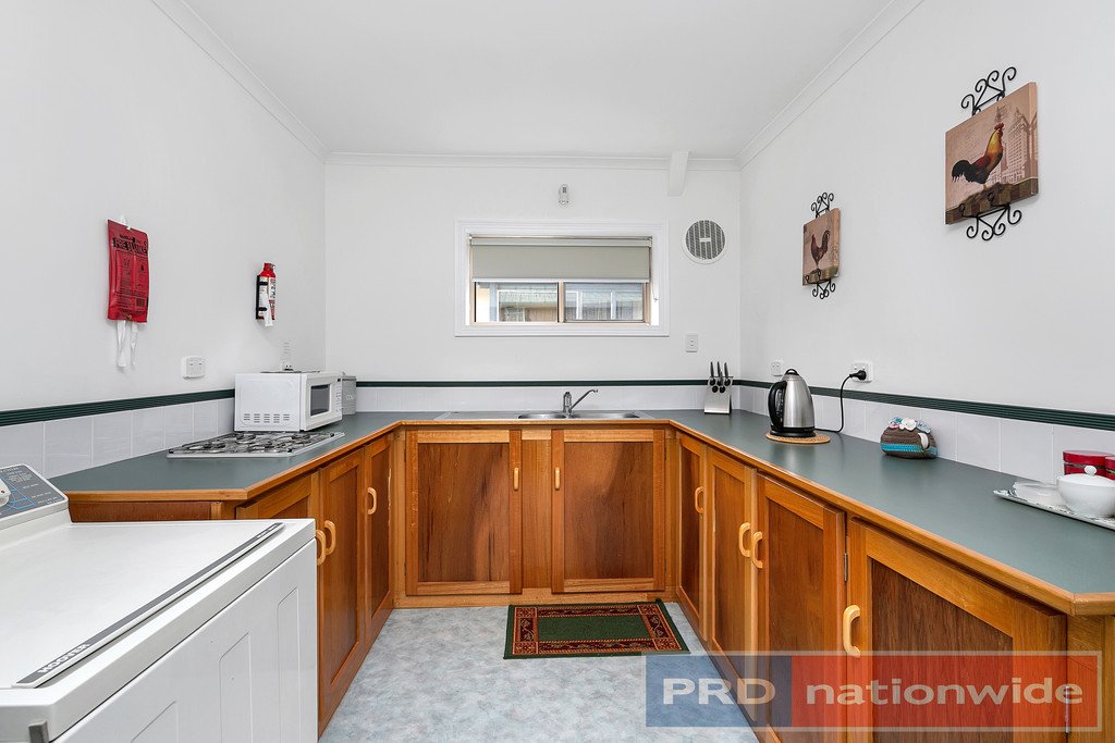 3 Springwood Close ENFIELD 11