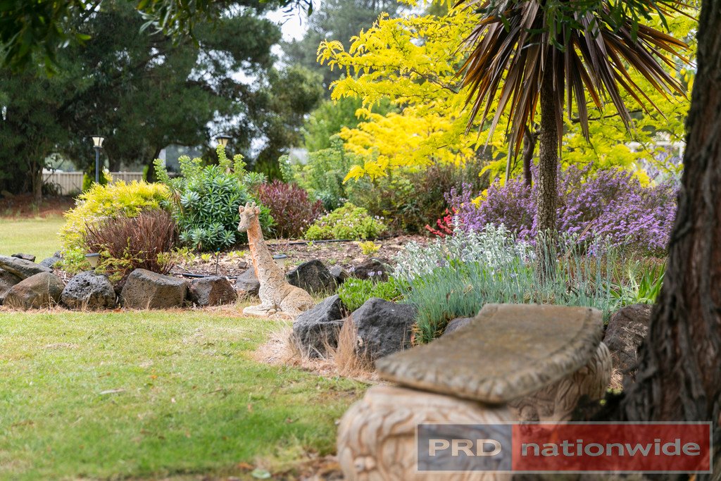 3 Springwood Close ENFIELD 14