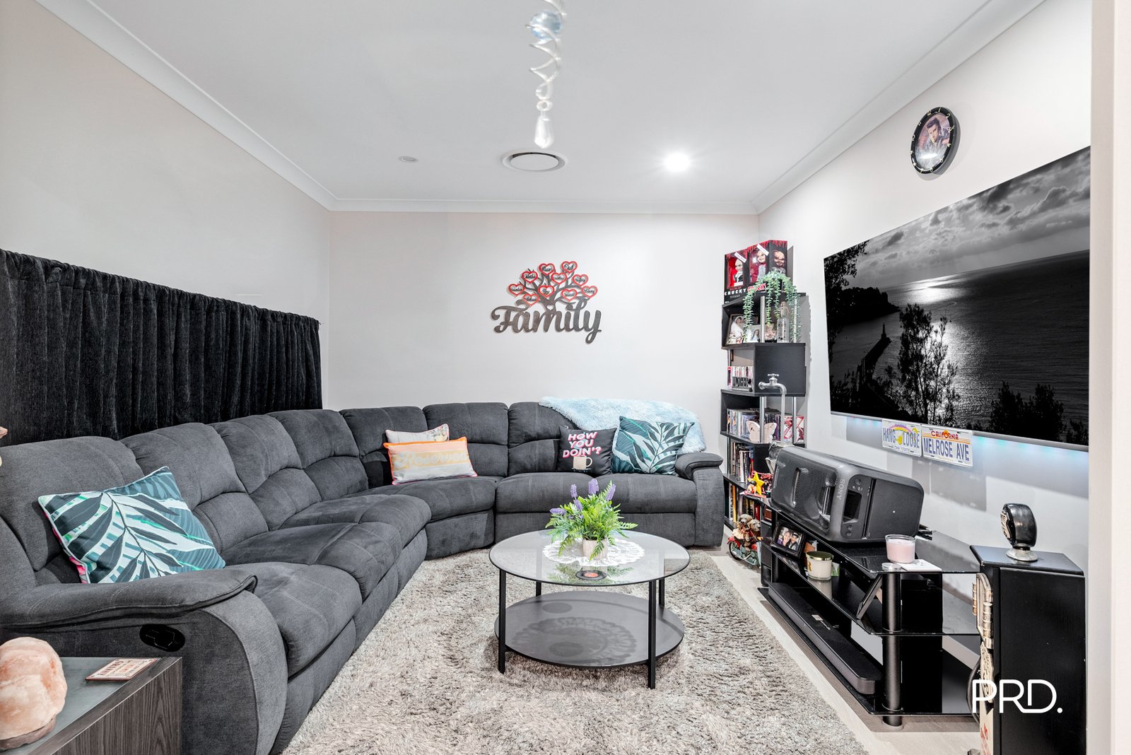 3 Squadron Street JORDAN SPRINGS 5