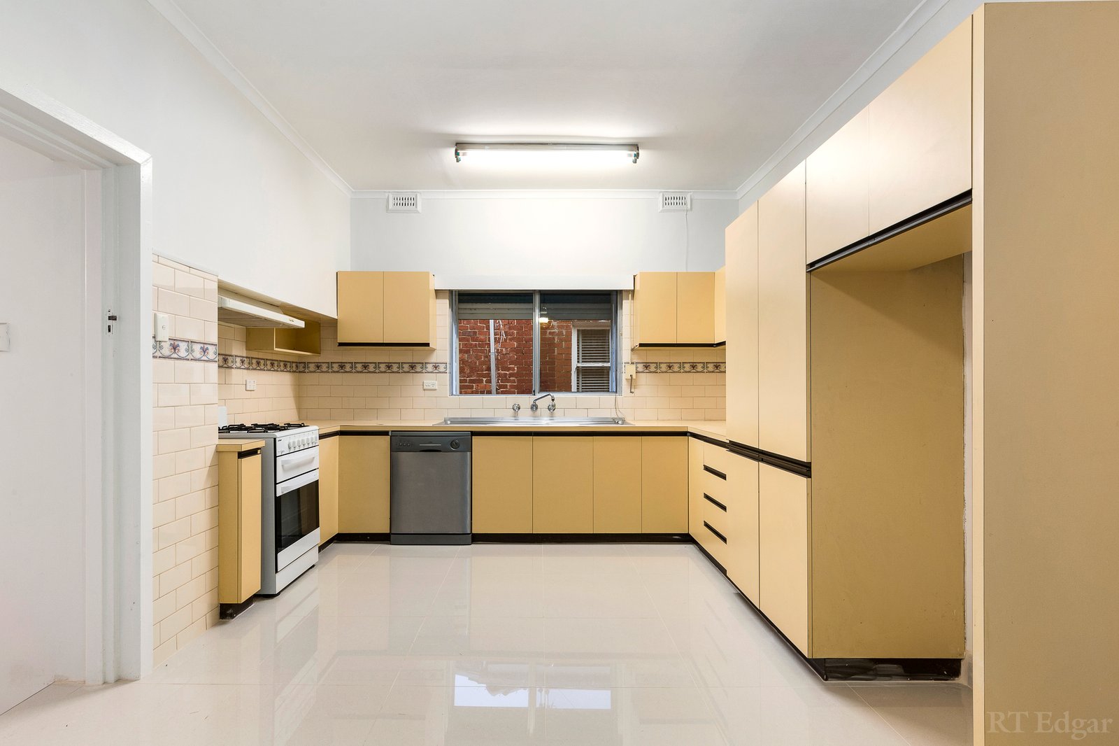 Real Estate and Property in 3 St Georges Road, Preston, VIC