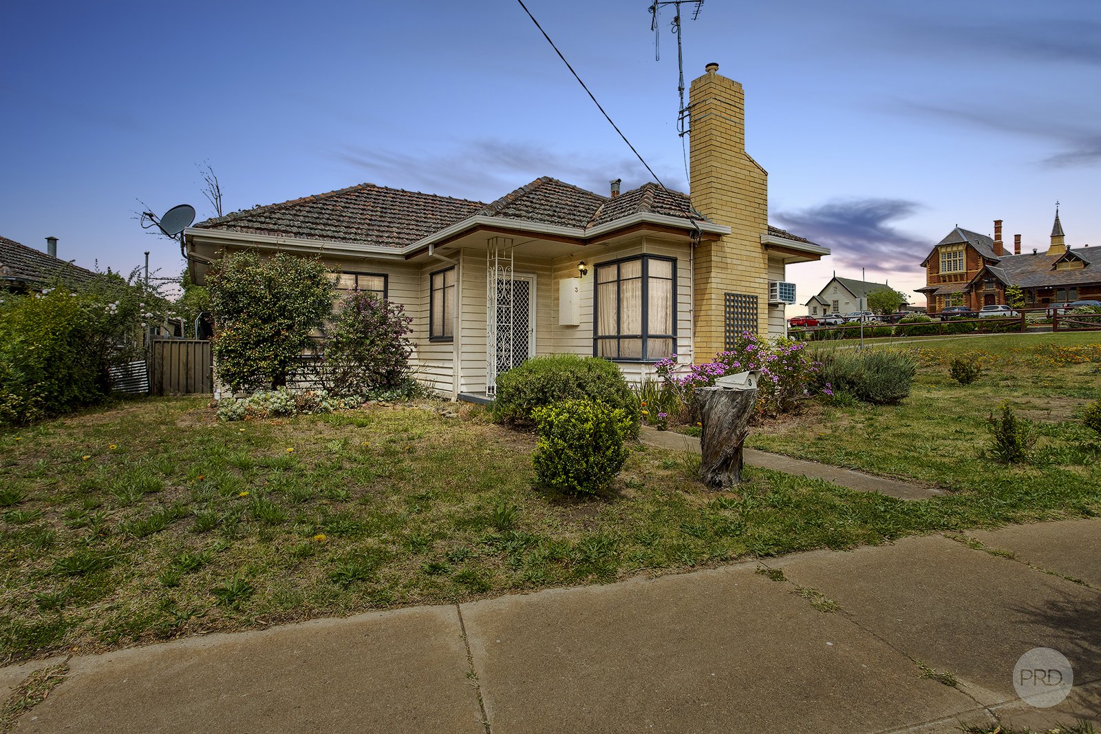 3 Stanfield Street LONG GULLY 1