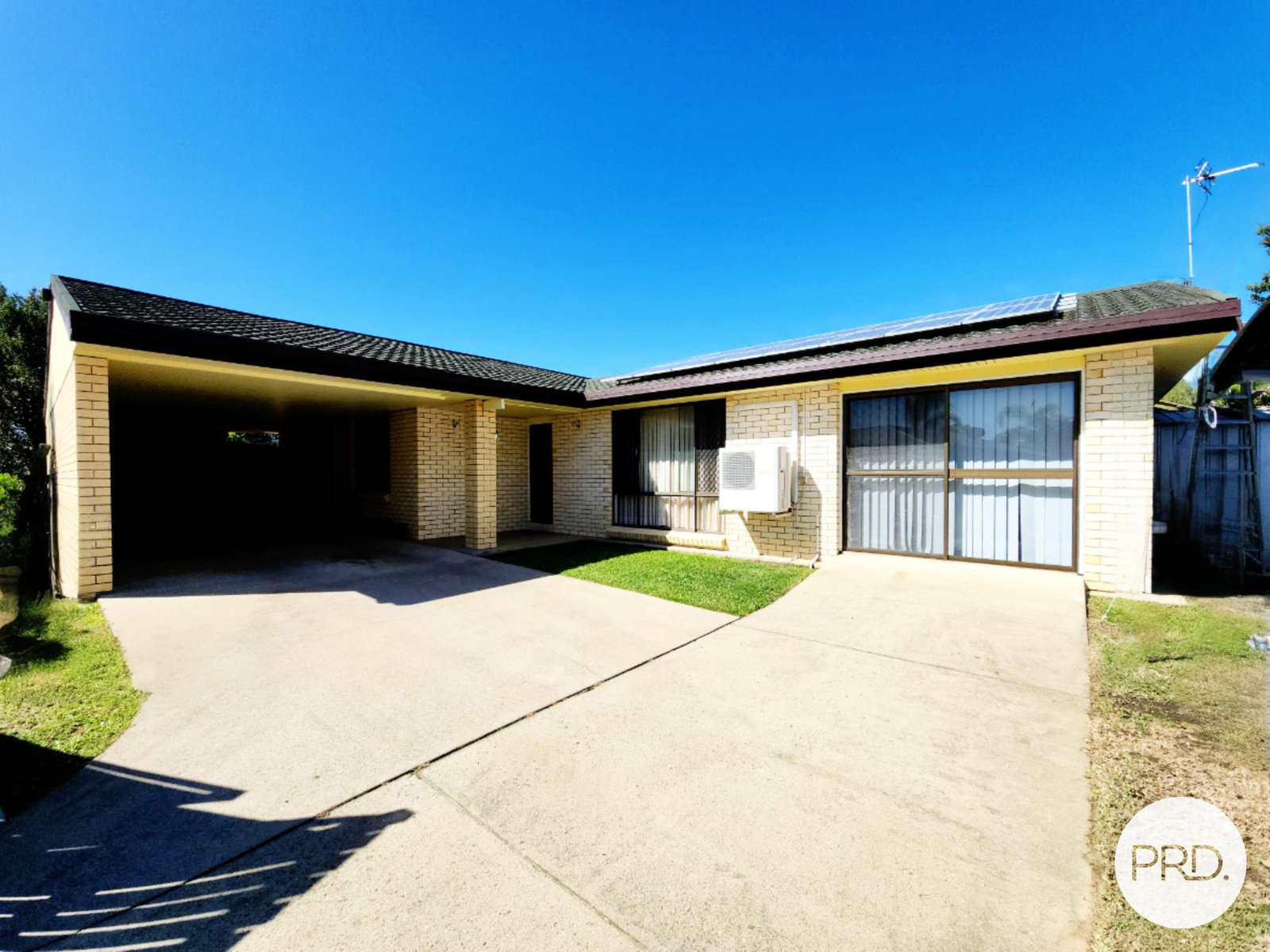 3 Stokes Street BOYNE ISLAND 1
