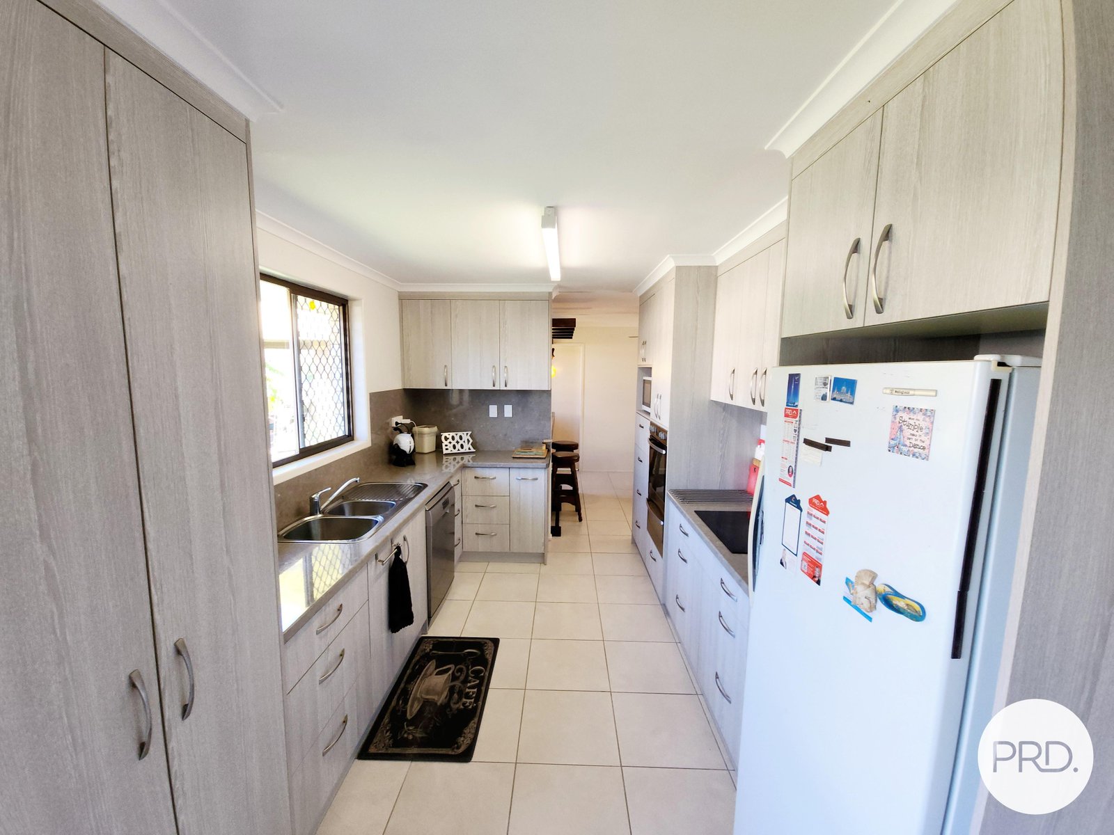 3 Stokes Street BOYNE ISLAND 4