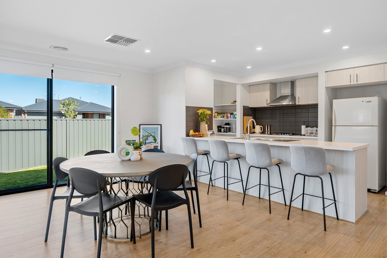 Gallery: 3 Strathloddon Drive