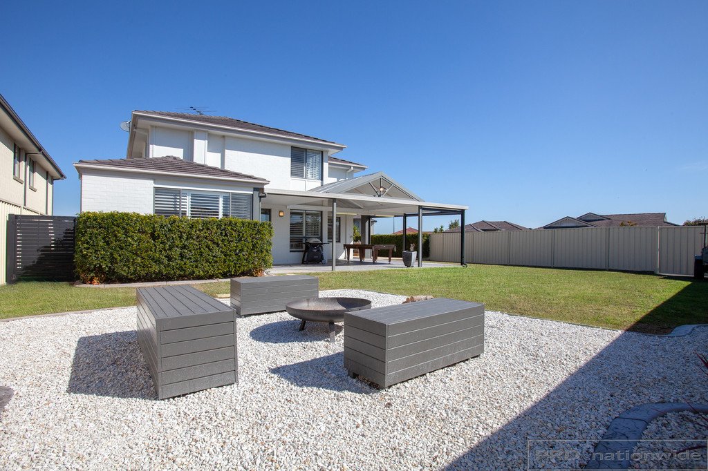 3 Tallowwood Way THORNTON 9