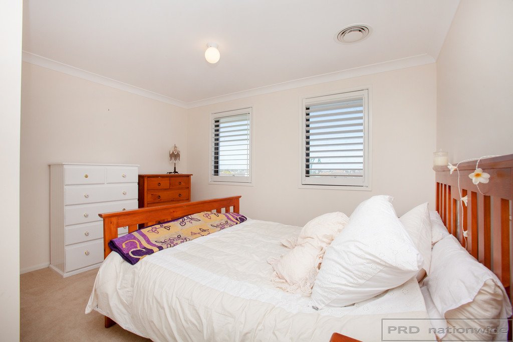 3 Tallowwood Way THORNTON 21