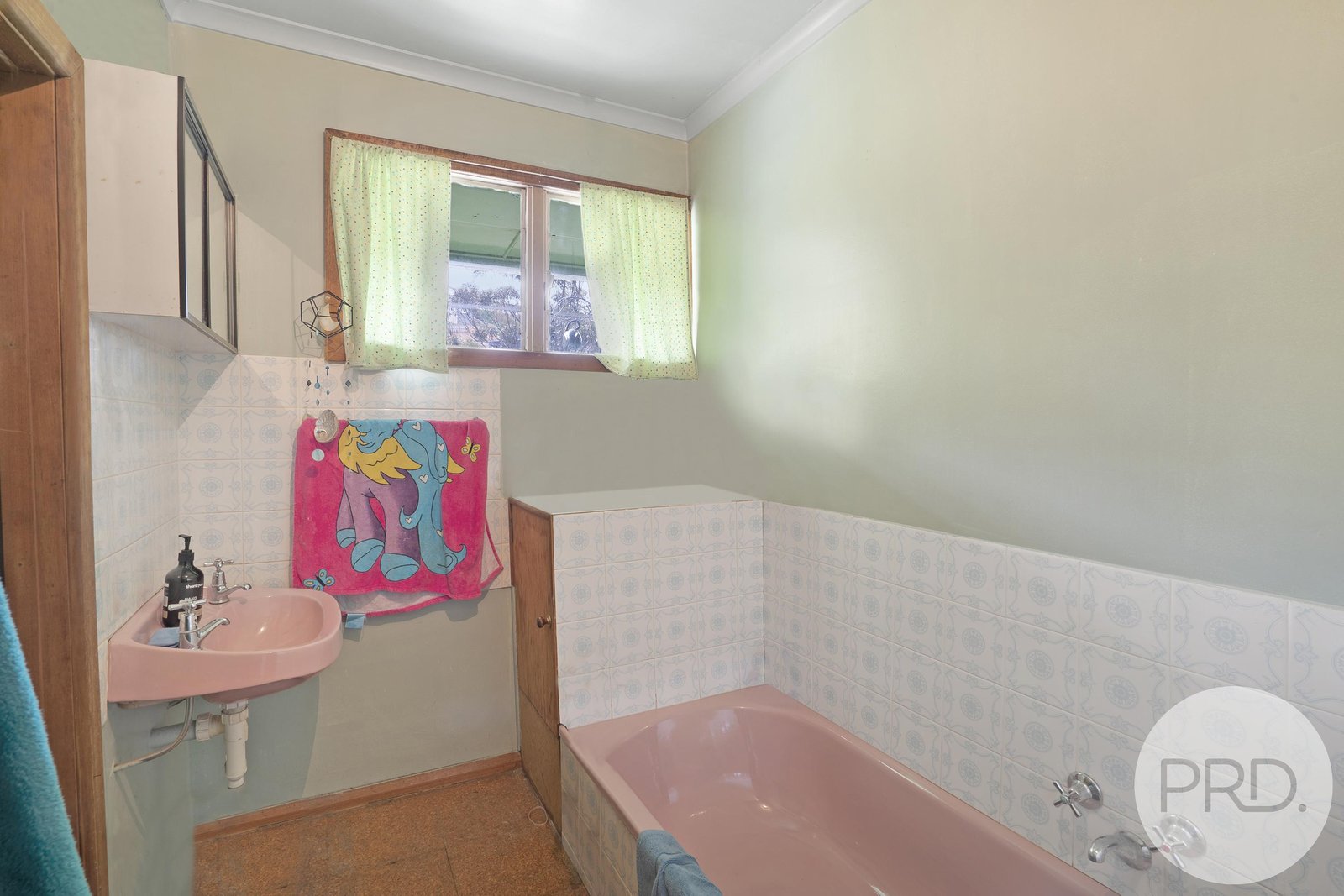 3 Tara Street SOUTH HOBART 17