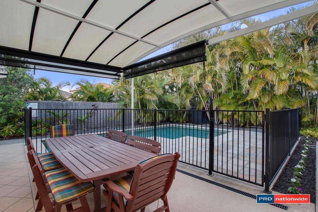 3 Taveuni Street BURLEIGH WATERS 6