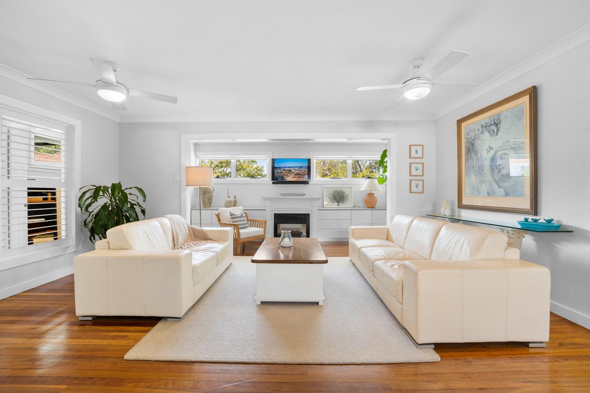 3 Tawarri Crescent Burleigh Heads 4