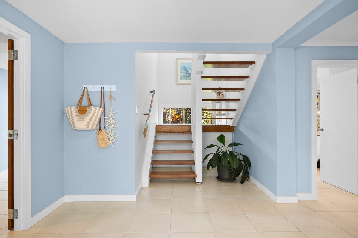 3 Tawarri Crescent Burleigh Heads 6