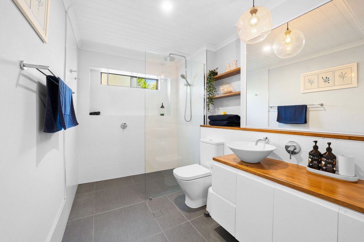 3 Tawarri Crescent Burleigh Heads 31