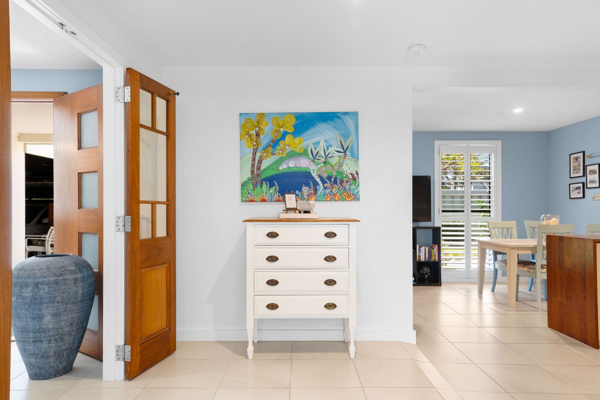 3 Tawarri Crescent Burleigh Heads 34