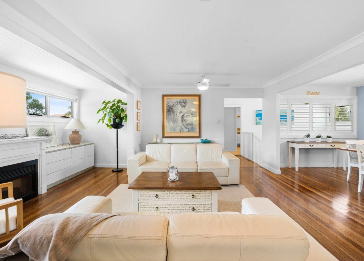 3 Tawarri Crescent Burleigh Heads 9