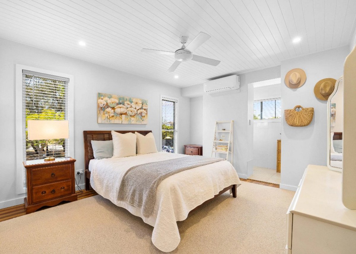3 Tawarri Crescent Burleigh Heads 15