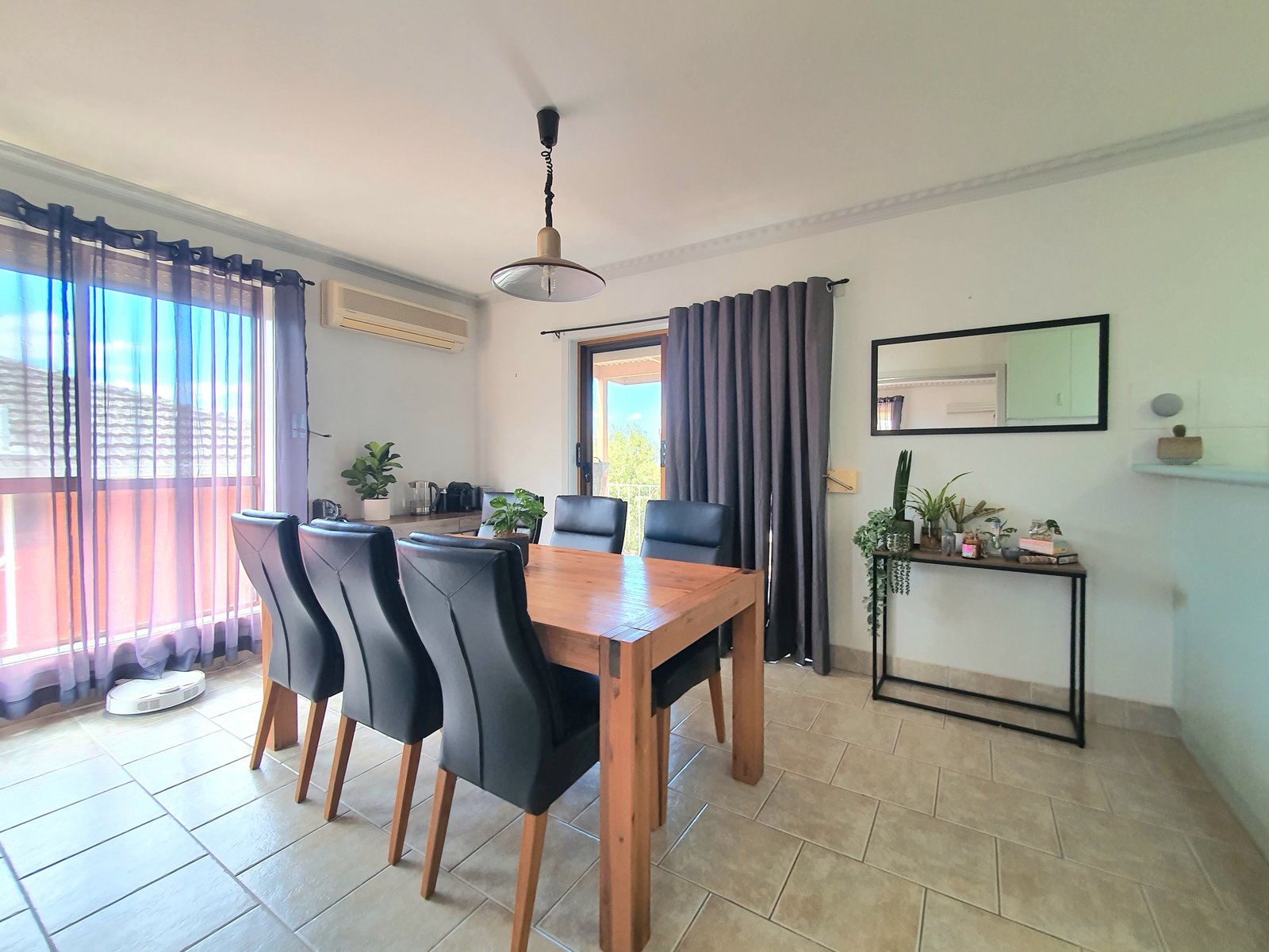 Gallery: 3 Teak Street