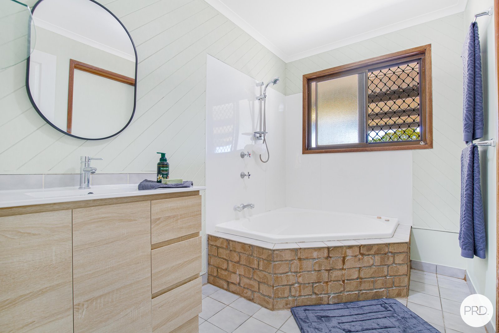 3 Tellin Street SHOAL POINT 12