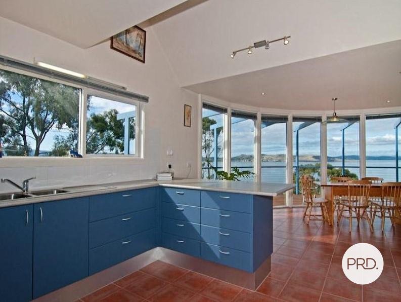 3 Tew Terrace SANDY BAY 6