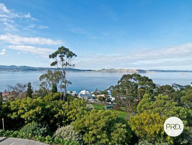 3 Tew Terrace SANDY BAY 12