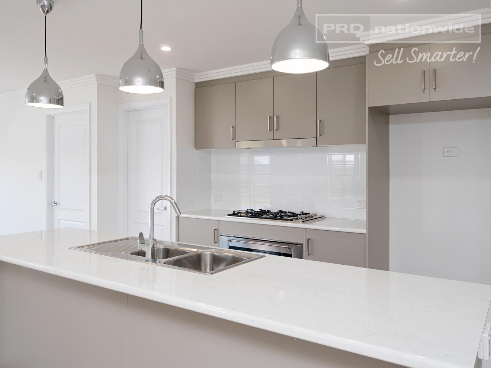 3 Thane Court LLOYD 12