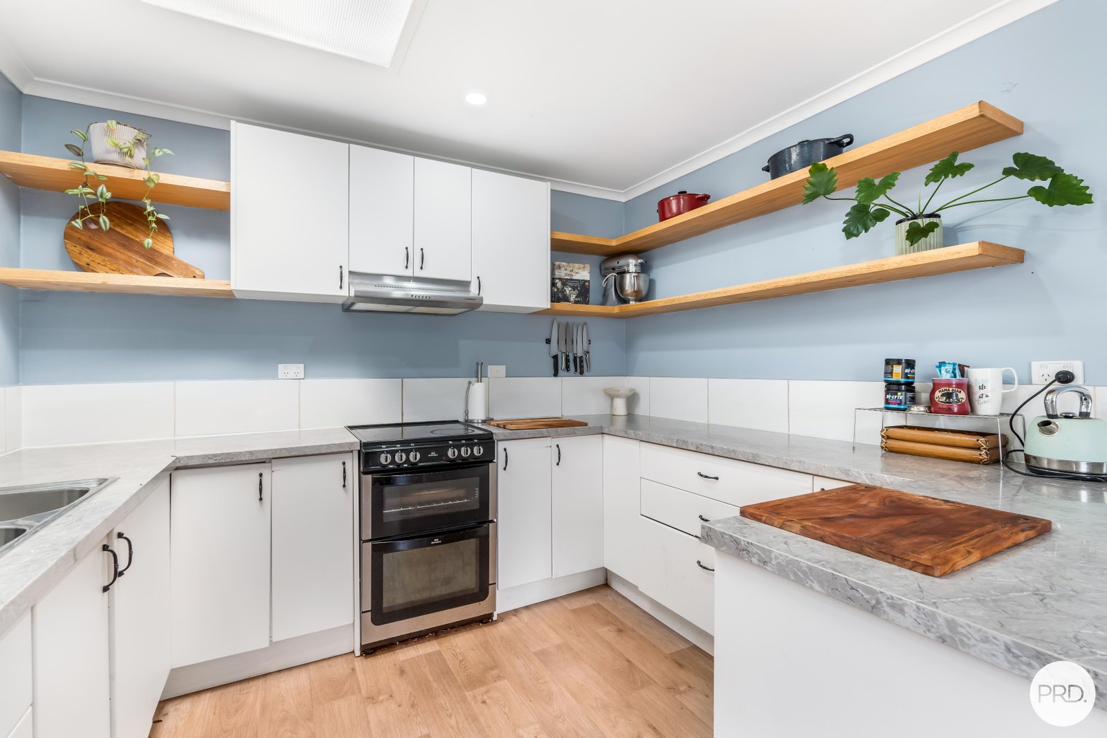 3 The Keep  CLARENDON VALE 9