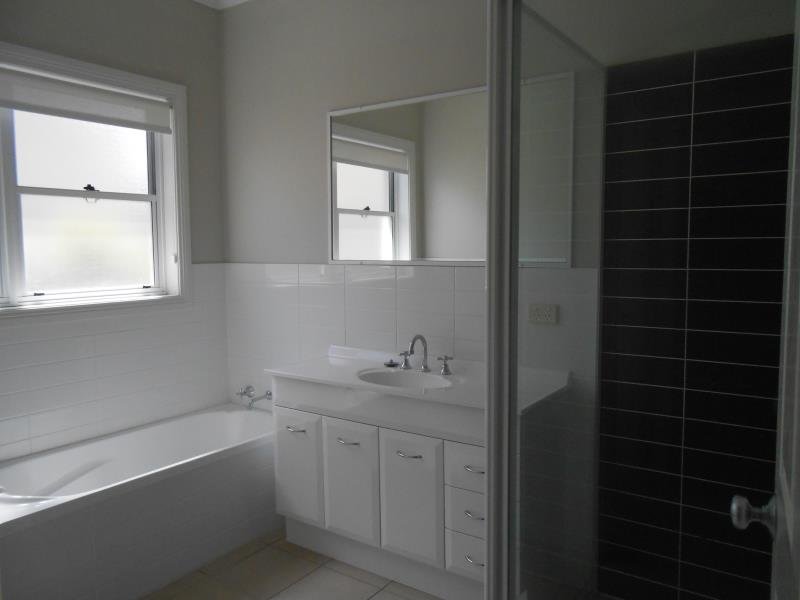 3 The Patio  TAMWORTH 6