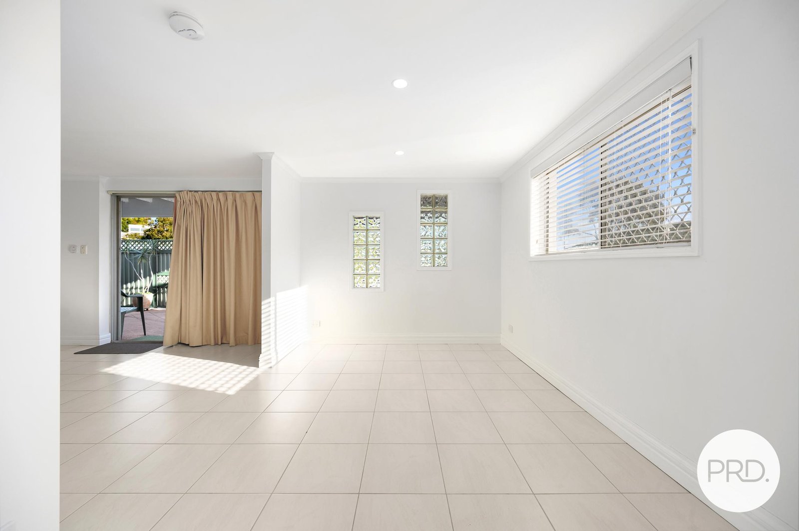 3 Theodore Place MOLENDINAR 3