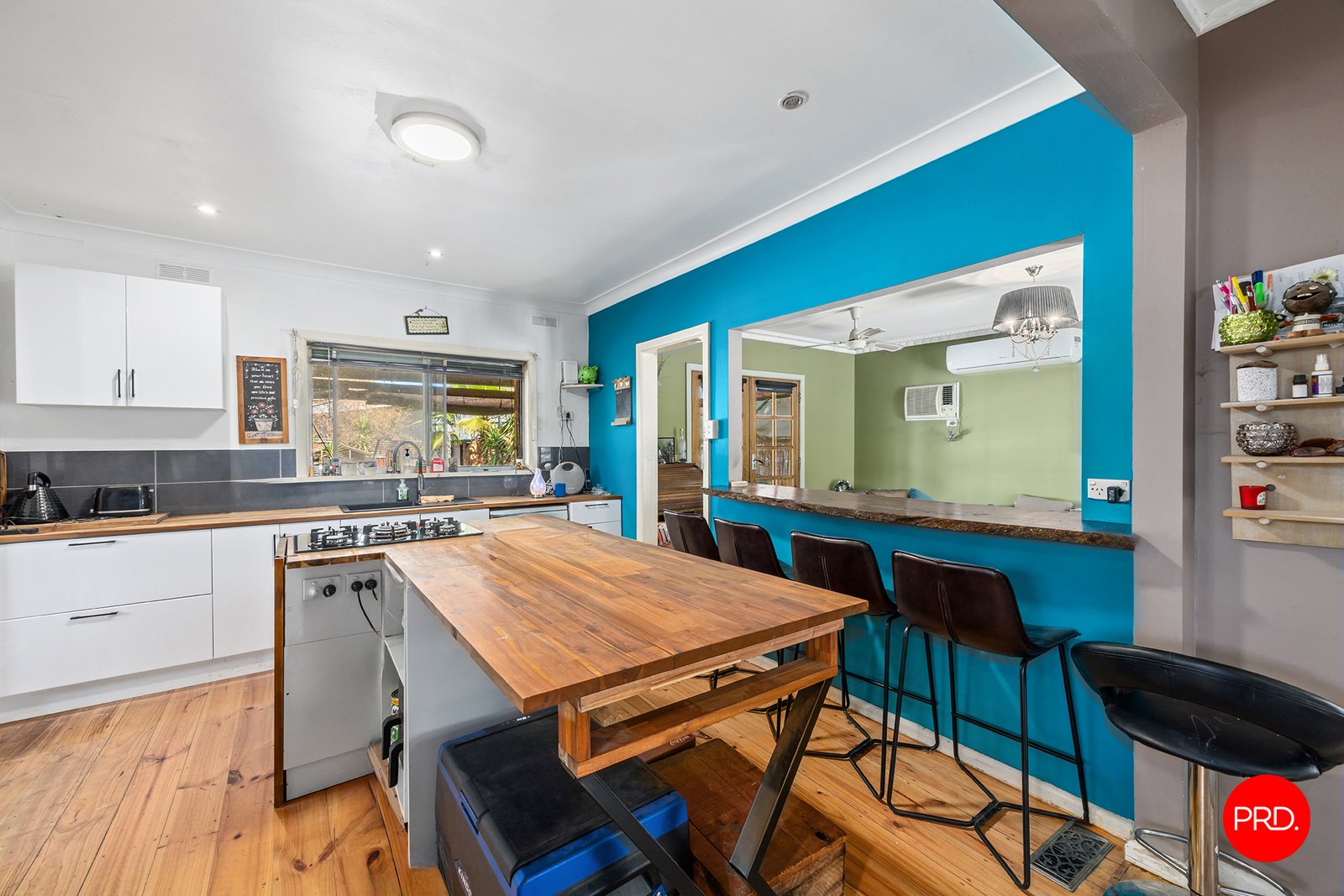 3 Thistle Street GOLDEN SQUARE 6