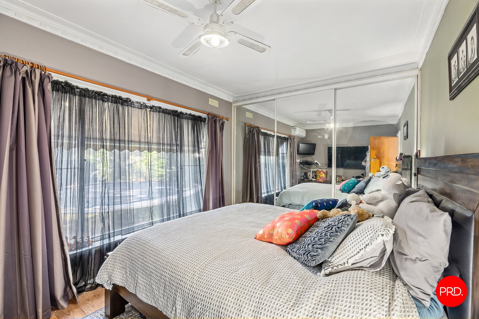 3 Thistle Street GOLDEN SQUARE 9