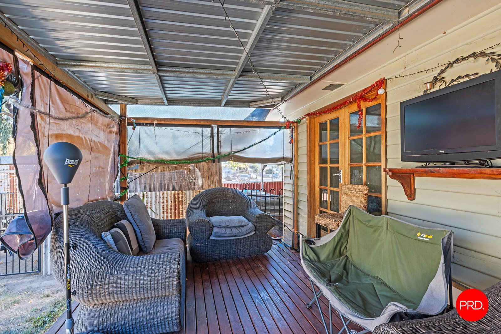 3 Thistle Street GOLDEN SQUARE 12