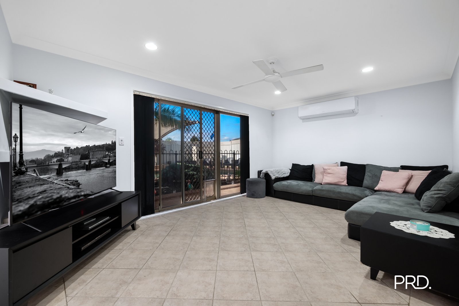 3 Thoar Place CLAREMONT MEADOWS 3