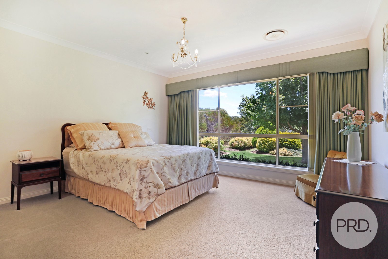 3 Thornbill Road TAMWORTH 8