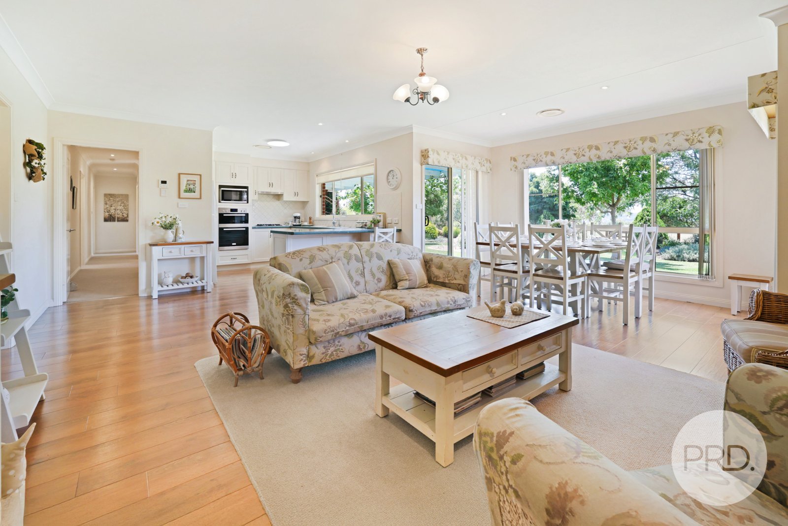 3 Thornbill Road TAMWORTH 12