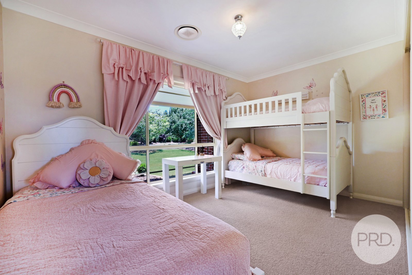 3 Thornbill Road TAMWORTH 14