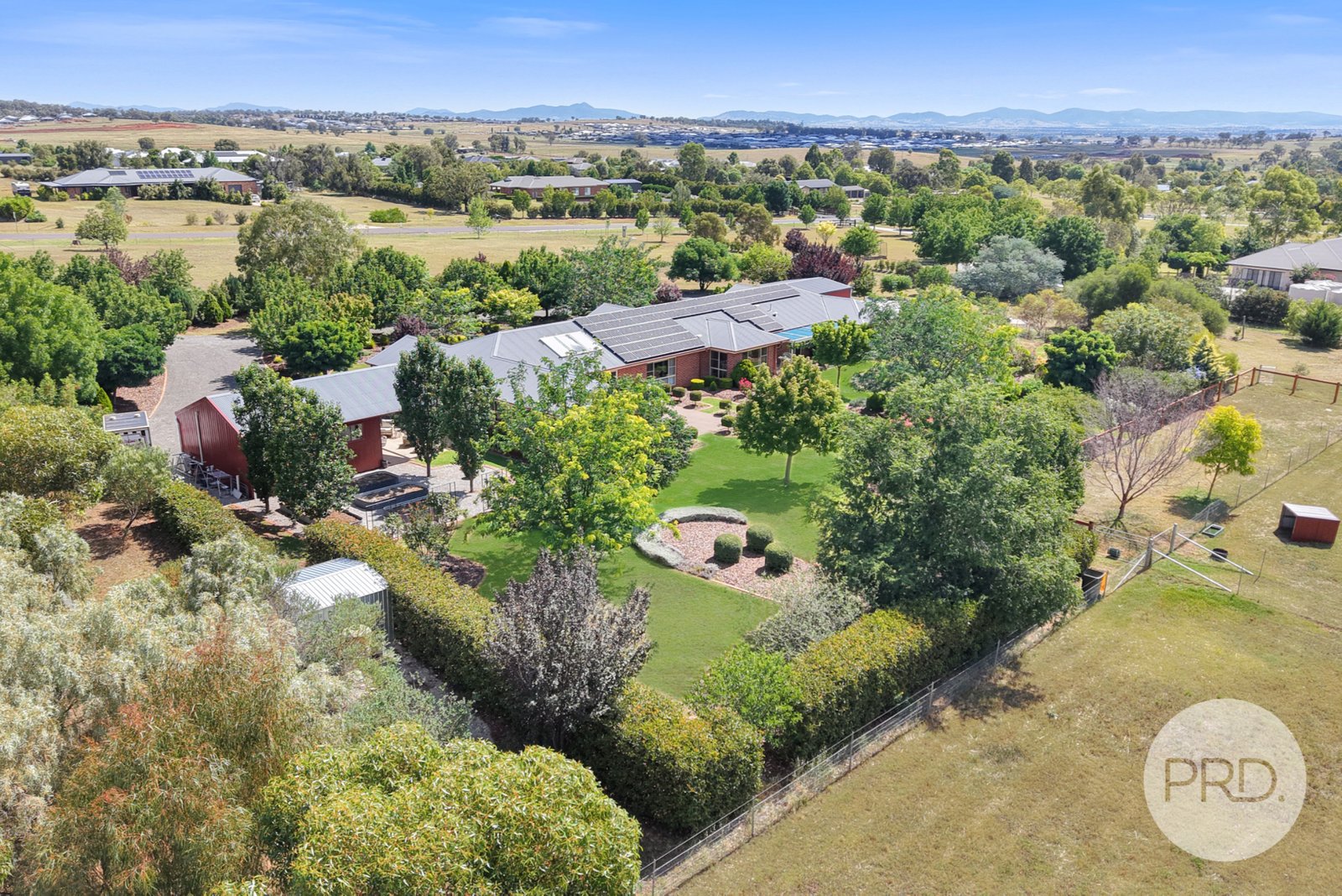 3 Thornbill Road TAMWORTH 30