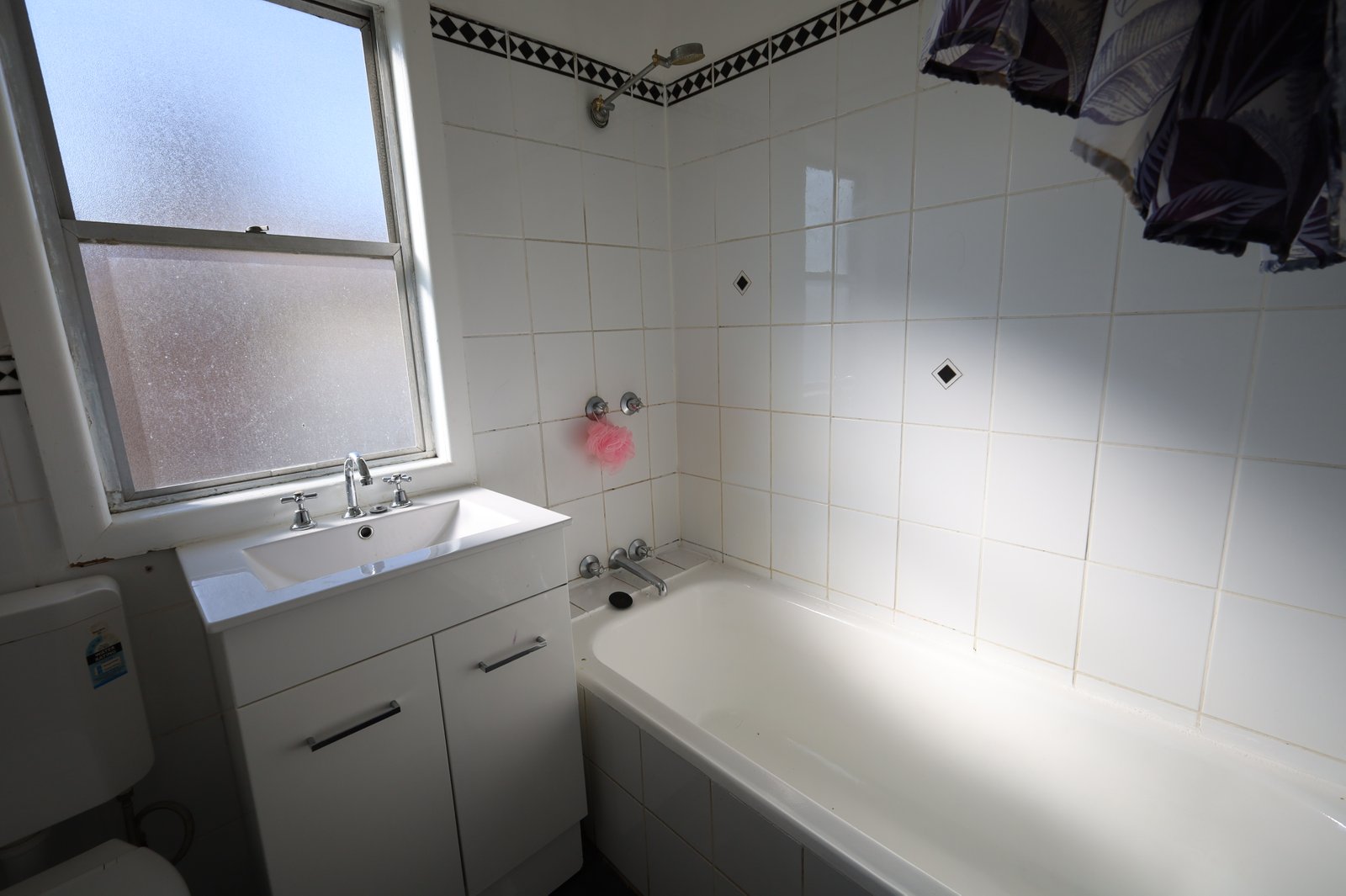 3 Tobruk Crescent ORANGE 8