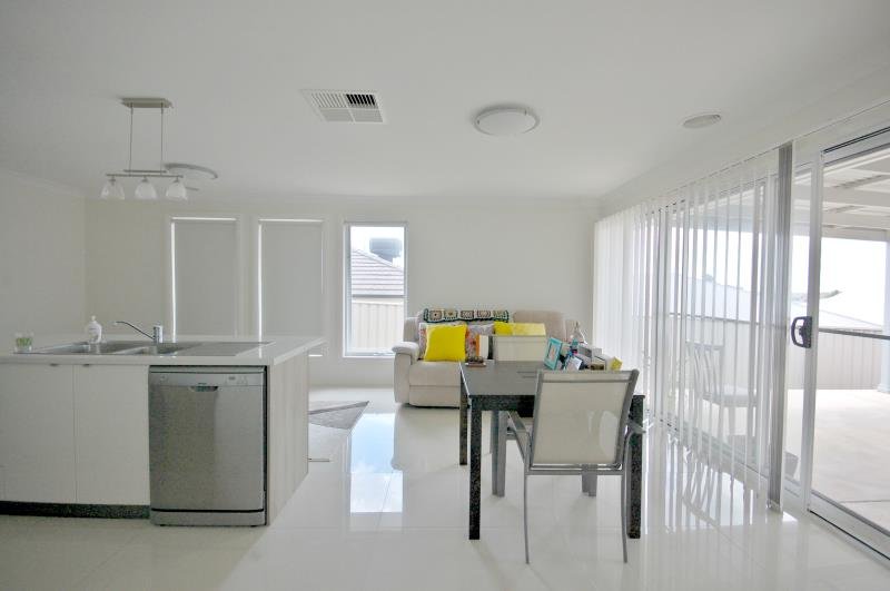 3 Tocal Street BOURKELANDS 2