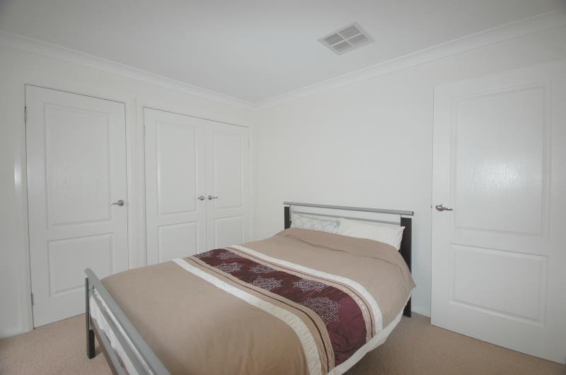 3 Tocal Street BOURKELANDS 4