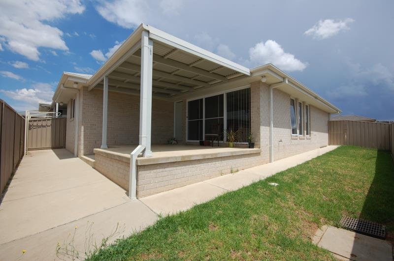 3 Tocal Street BOURKELANDS 5